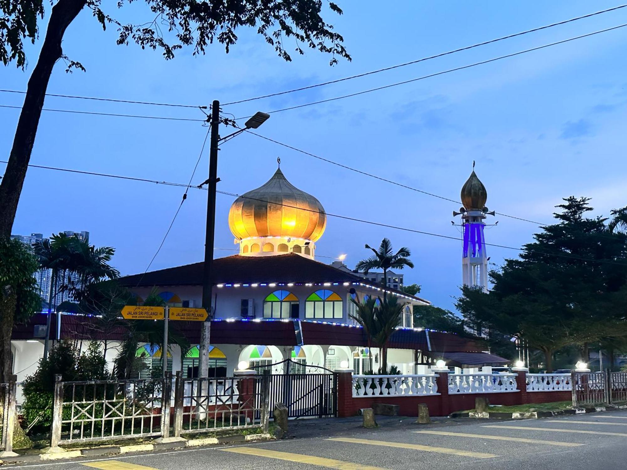 Pelangi Capsule Hostel Johor Bahru Eksteriør billede